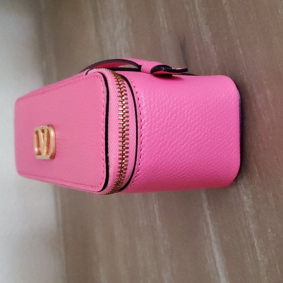 Brand New VALENTINO GARAVANI Vanity bag top handle -Rectangle zipper Vanity Case - Picture 3 of 10